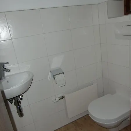 Haus-hoellerer-ferienwohnung-1 Apartment